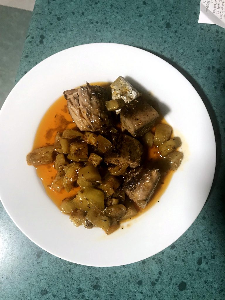 Albacora o bonito encebollado (3)