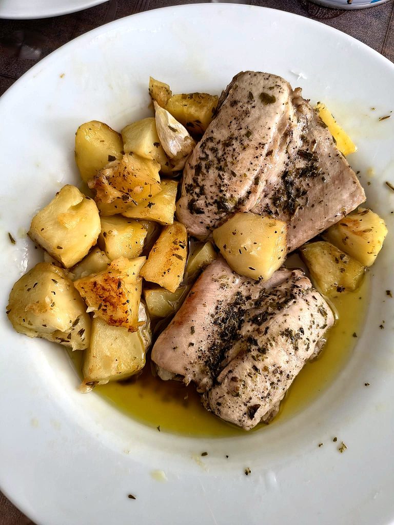 Conejo con patatas