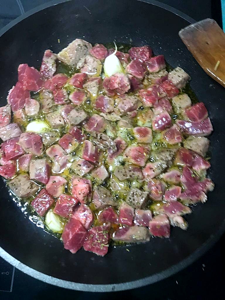 Presa ibérica con ajos (2)